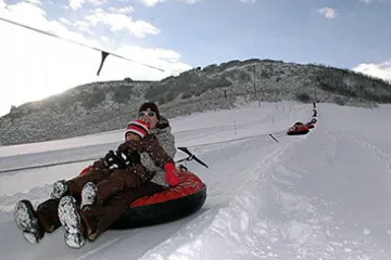 Snow-Tubing-in-Steamboat-Springs