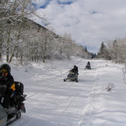 Snowmobiling-in-Steamboat